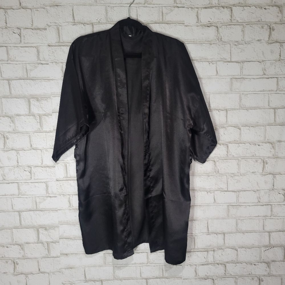 Black lightweight robe